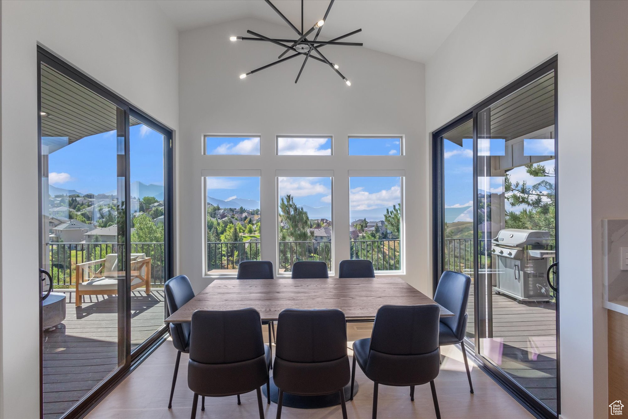 DEER RIDGE - Residential