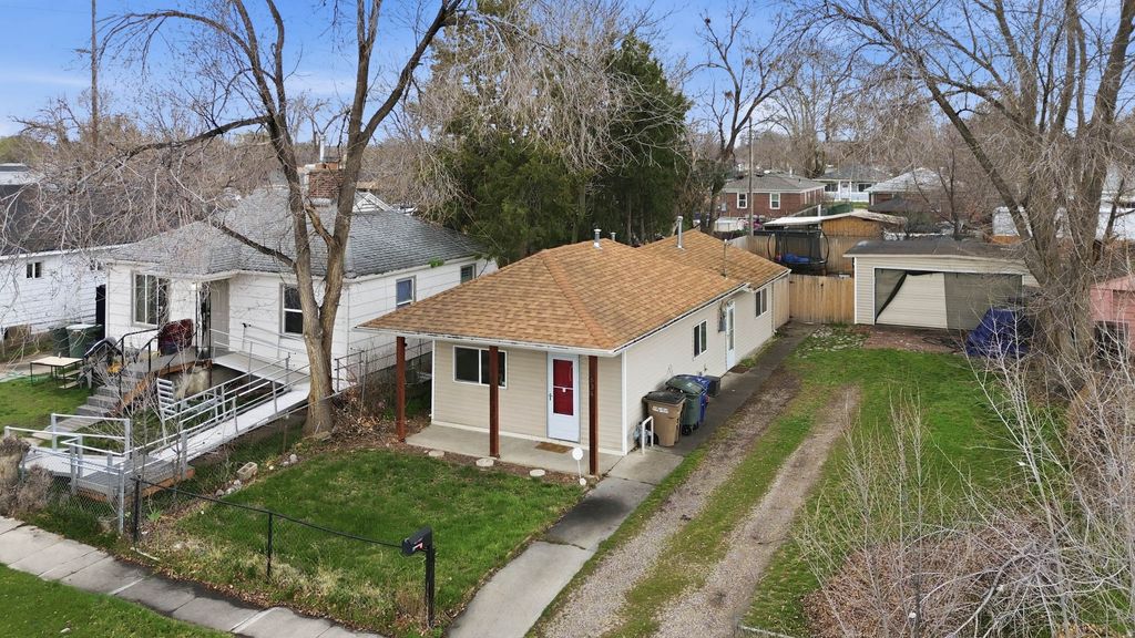 Photo of 634 S 1300 W, Salt Lake City, UT 84104 (MLS # 2140690)