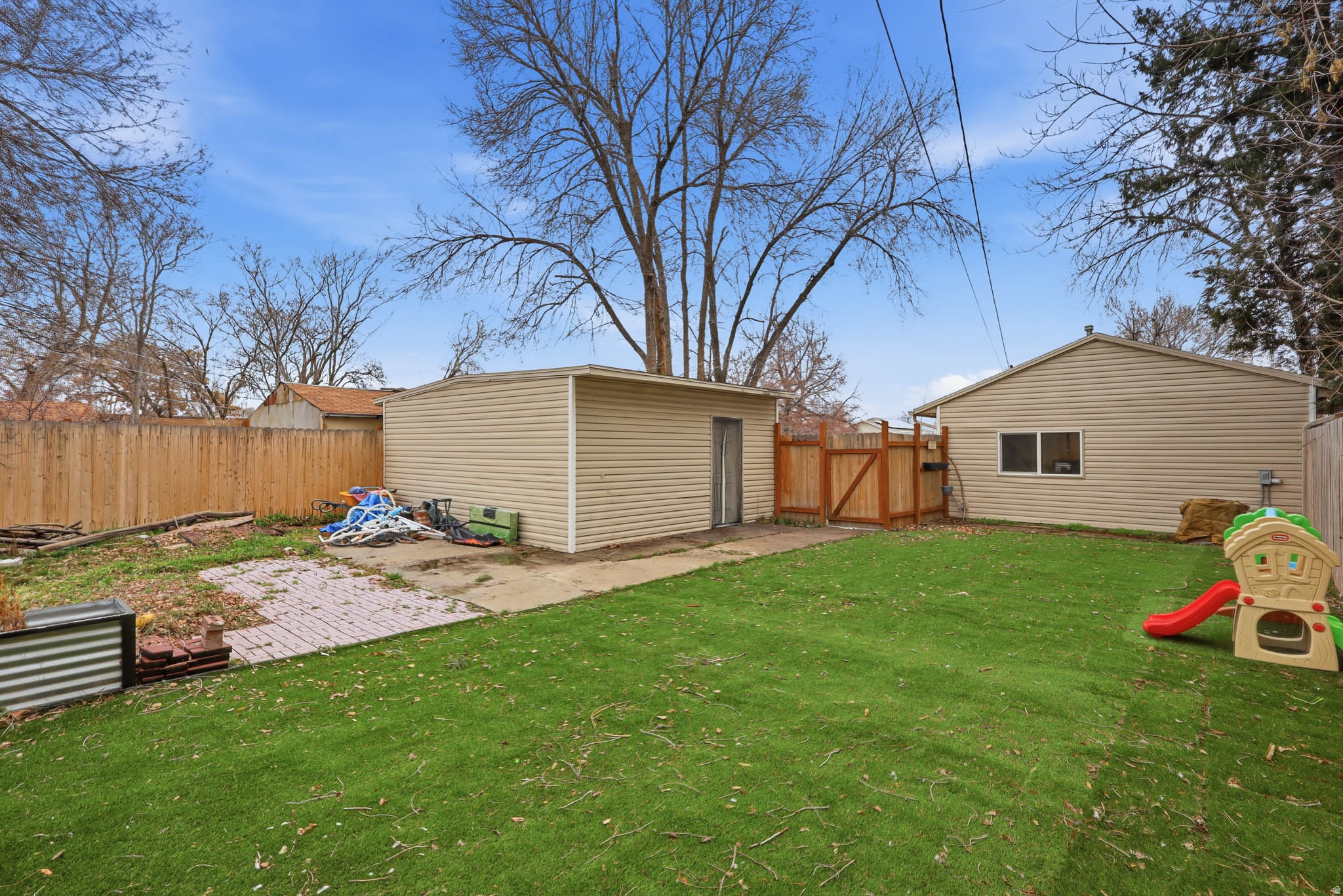 POPLAR PLACE - Residential