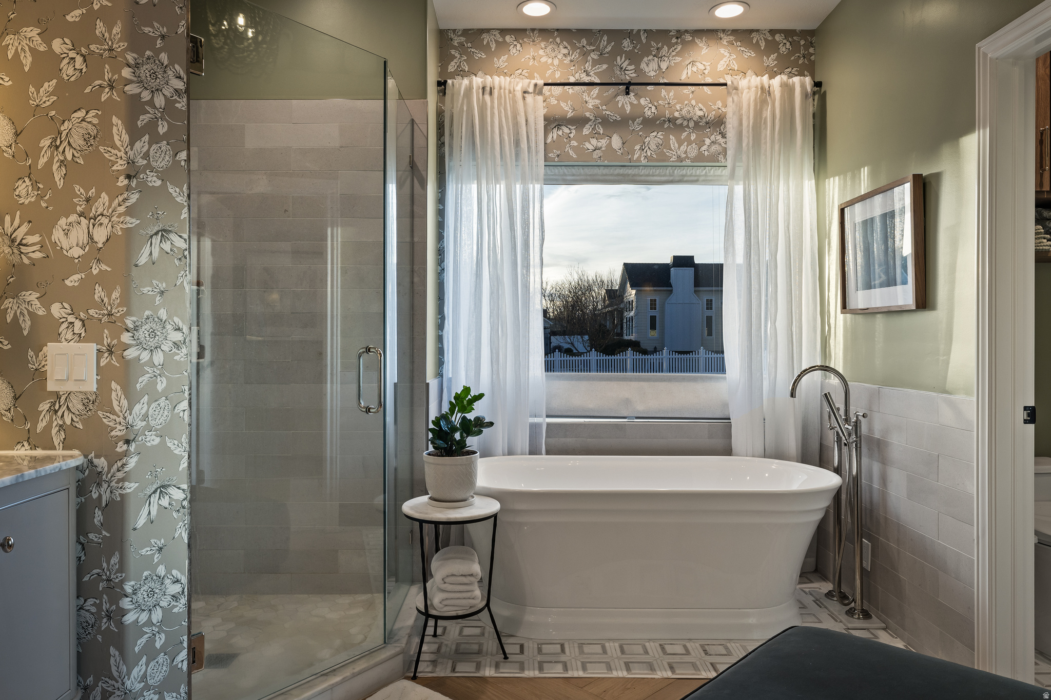 MYSTIC COVE - Residential