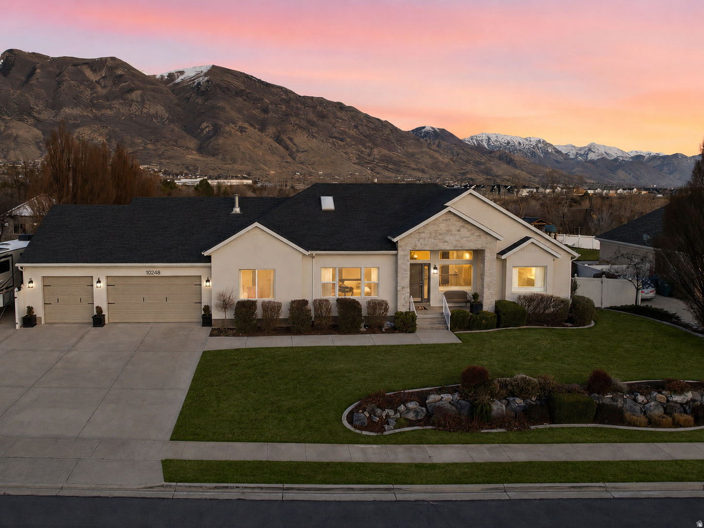 MYSTIC COVE - Residential