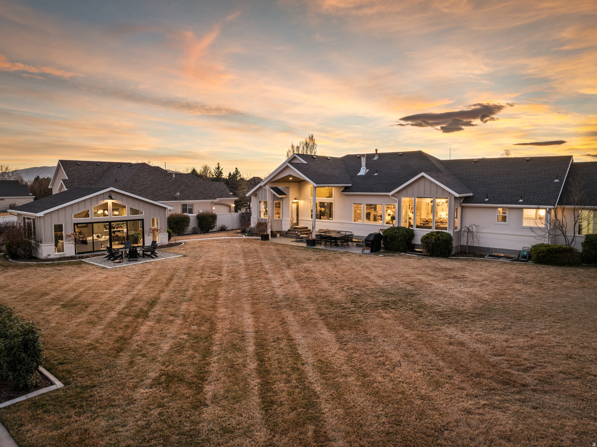 MYSTIC COVE - Residential