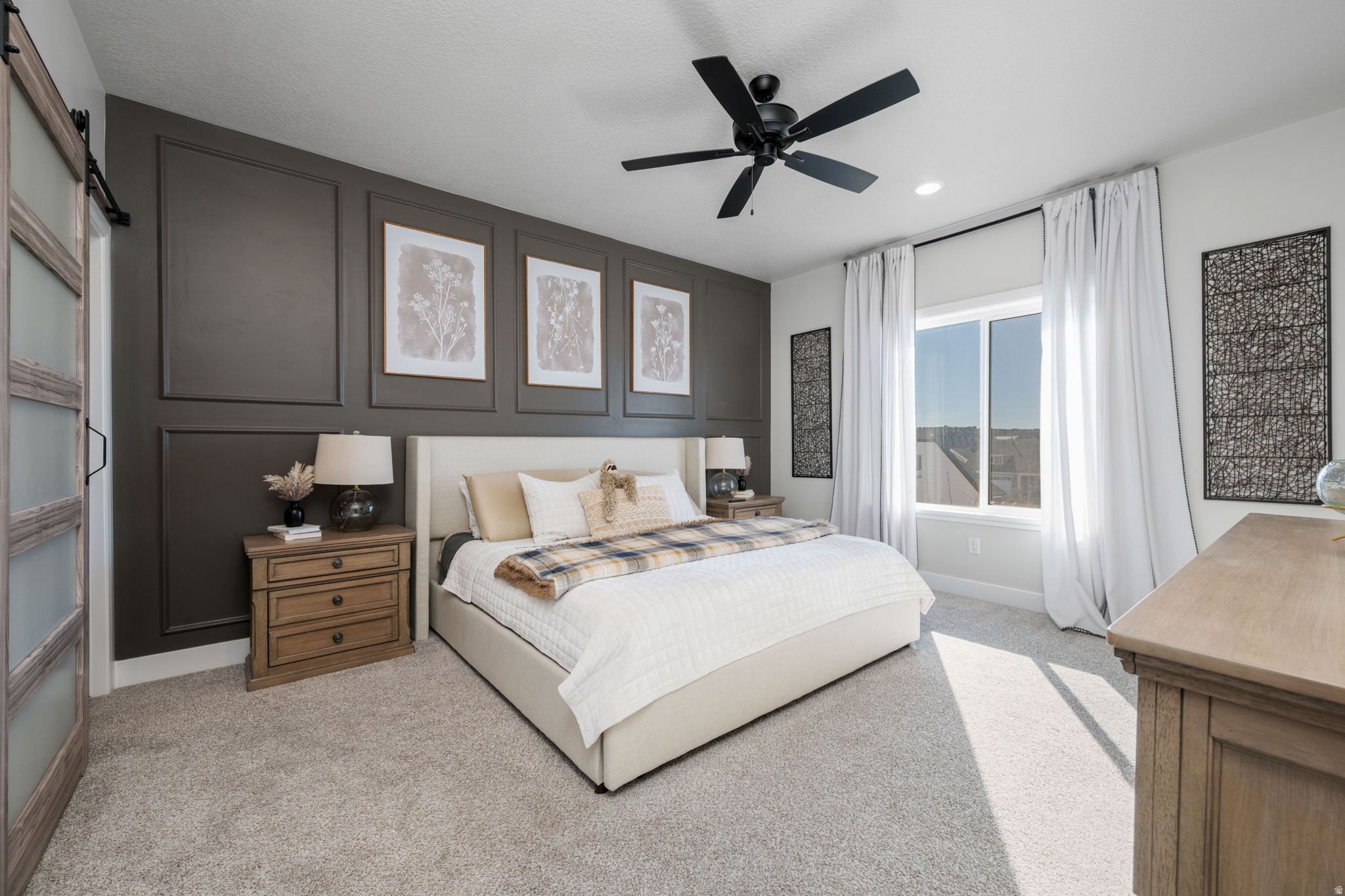 CRESCENT HILLS - Residential