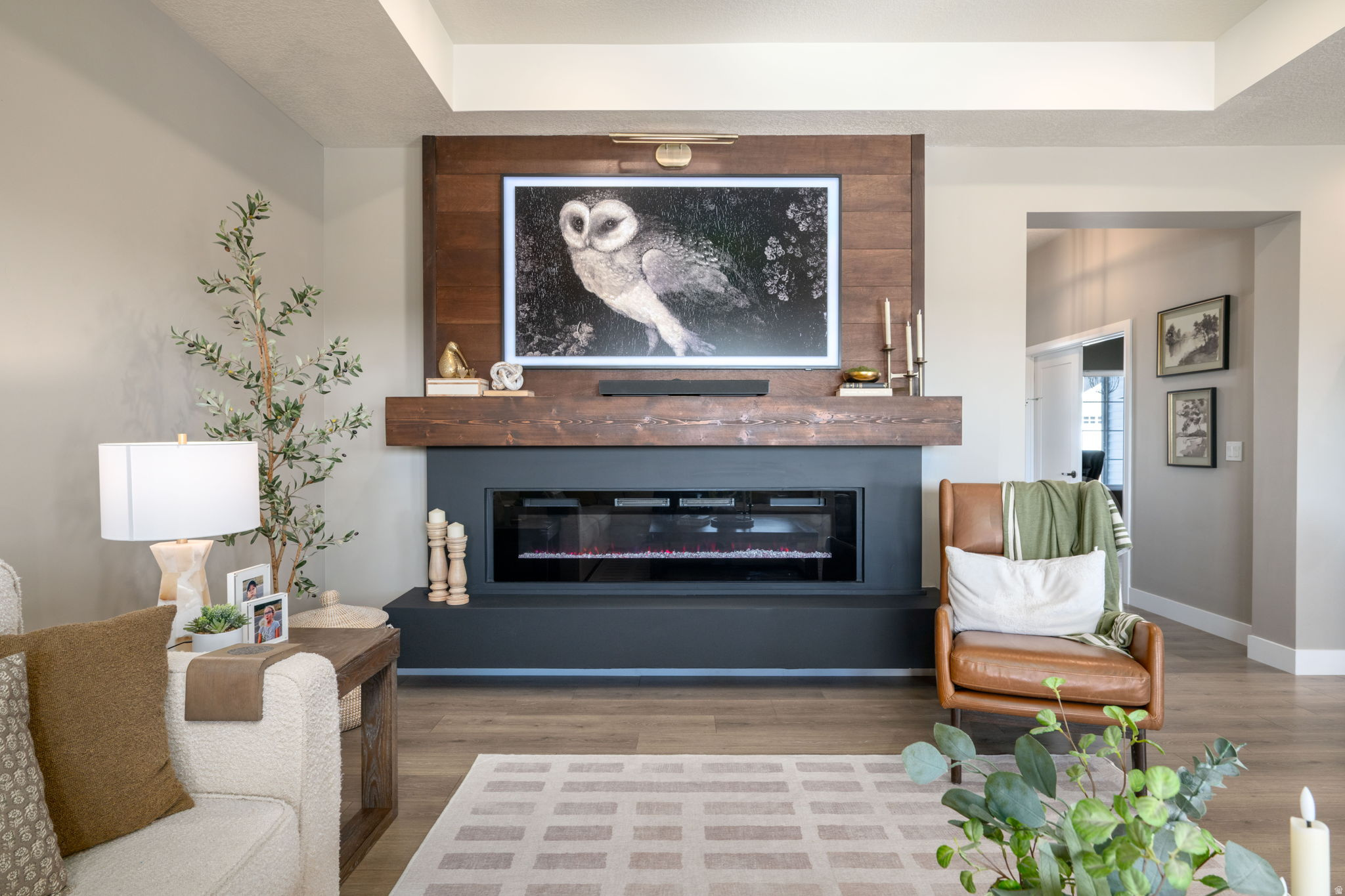 CRESCENT HILLS - Residential