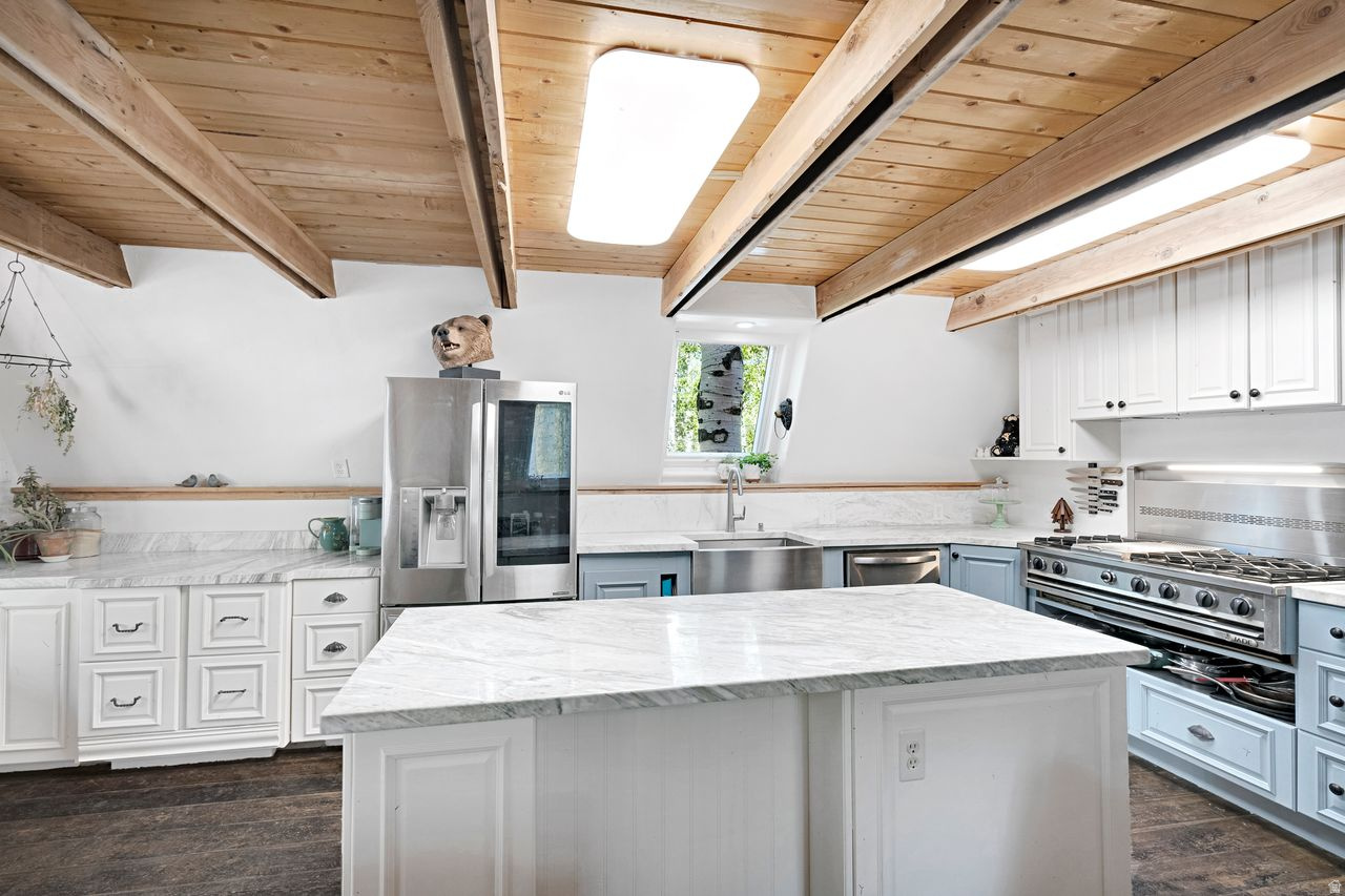 TIMBER LAKES - Residential
