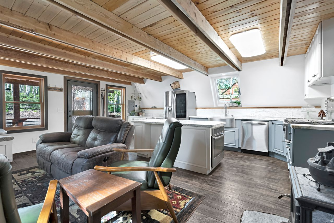 TIMBER LAKES - Residential