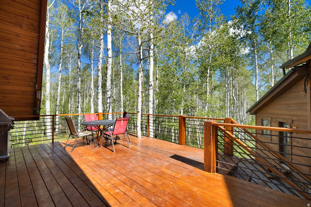 TIMBER LAKES - Residential