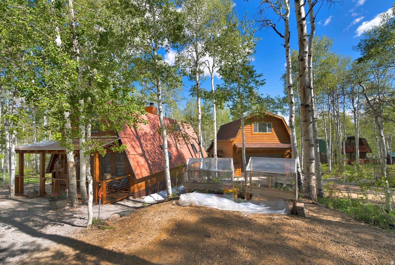 TIMBER LAKES - Residential