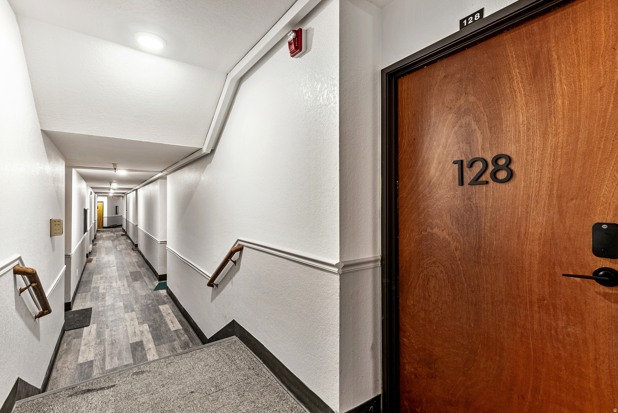 CARRIAGE HOUSE CONDOMINIUMS - Residential