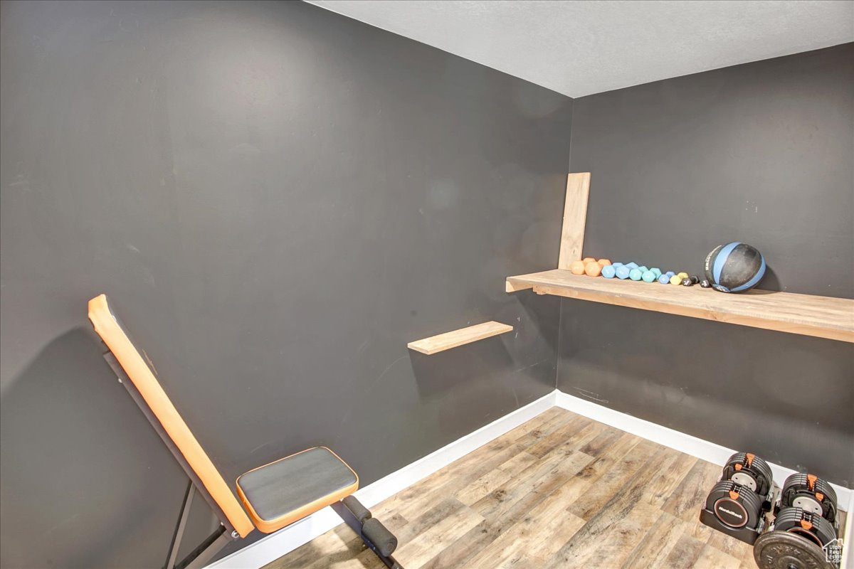 PARKSIDE ESTATES - Residential