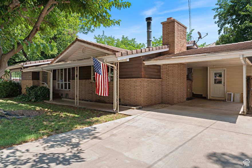 Feeling cramped? Spread out & enjoy this spacious 6-bed, 2-bath home in the heart of Hurricane! Each level features 3 beds, 1 bath. The basement is designed with a second living area including its own kitchen & living room. As an added bonus to the spacious home, relax your 0.38-acre lot with mature trees, landscaping, & economical pressurized irrigation! Plus, a separate detached cottage awaits your vision - perfect for a casita, studio, or more (designed for kitchen & 1/2 bath)! A separate workshop provides even more space & possibilities. Located near schools, shopping, & the Community Center, this property offers limitless possibilities. Home is partially remodeled.