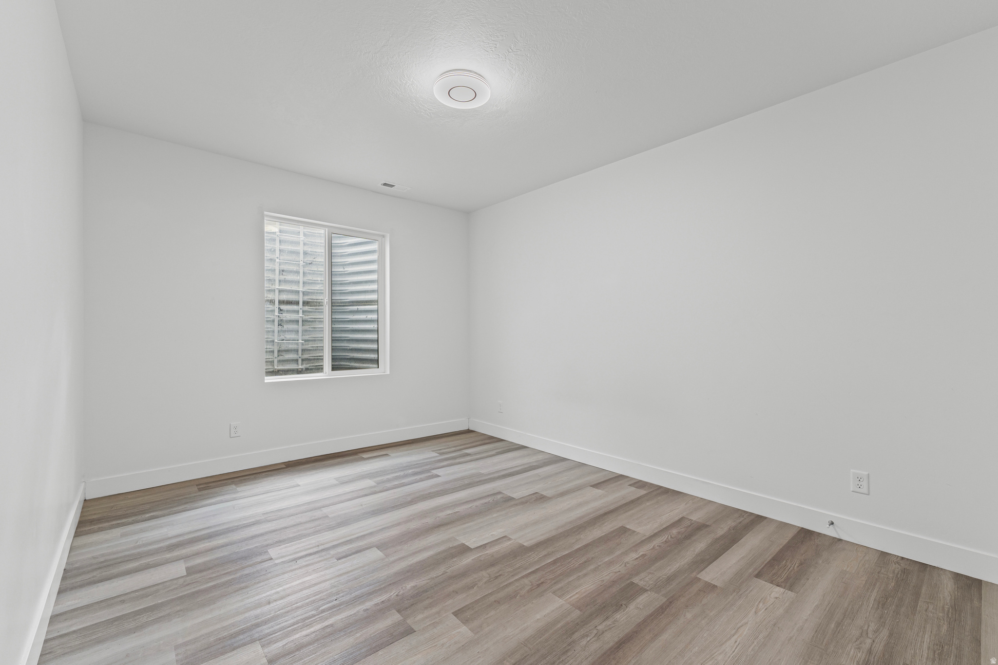 LONE TREE AT CIRCLE FIVE RANCH - Residential