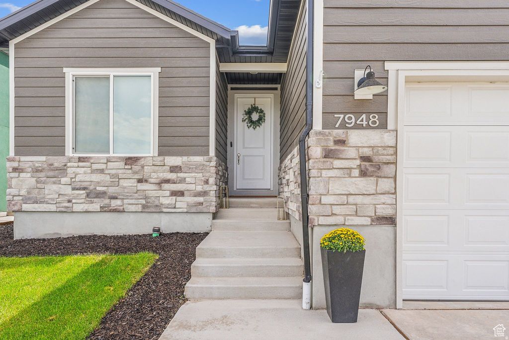 Photo of 7948 N BRISTLECONE RD, Eagle Mountain, UT 84005 (MLS # 2128125)