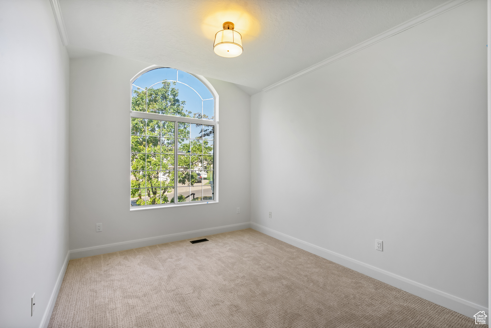 NORTH OAKS COVE 3 - Residential