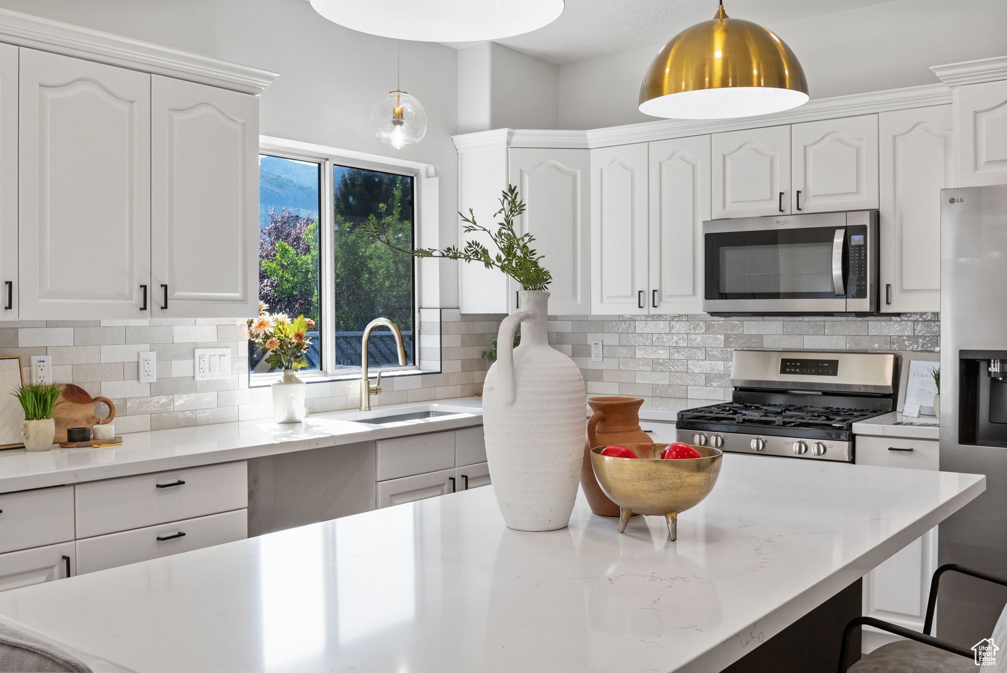 NORTH OAKS COVE 3 - Residential