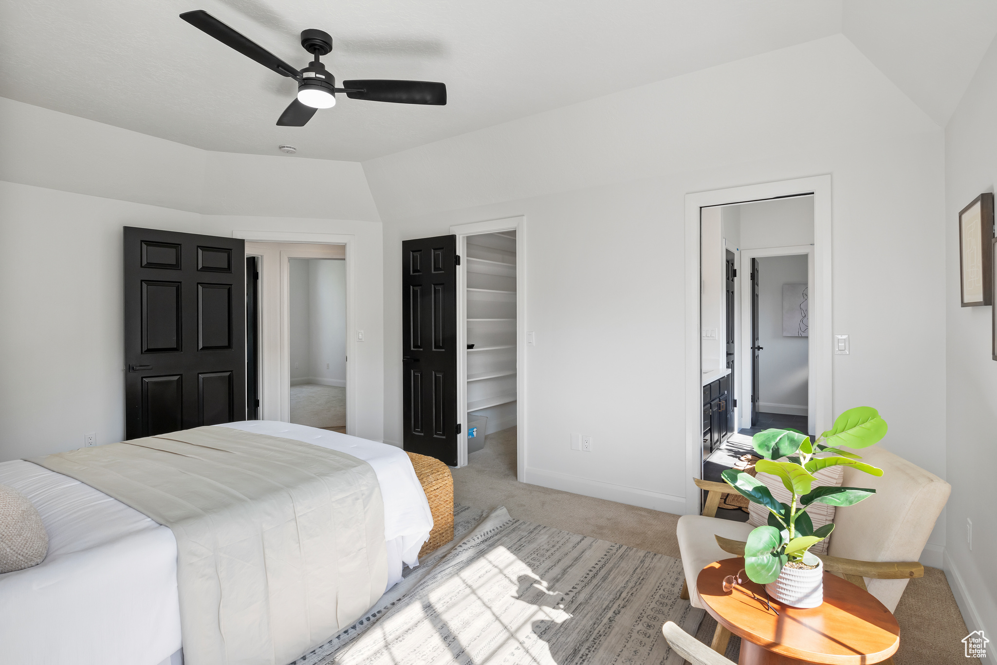 NORTH OAKS COVE 3 - Residential