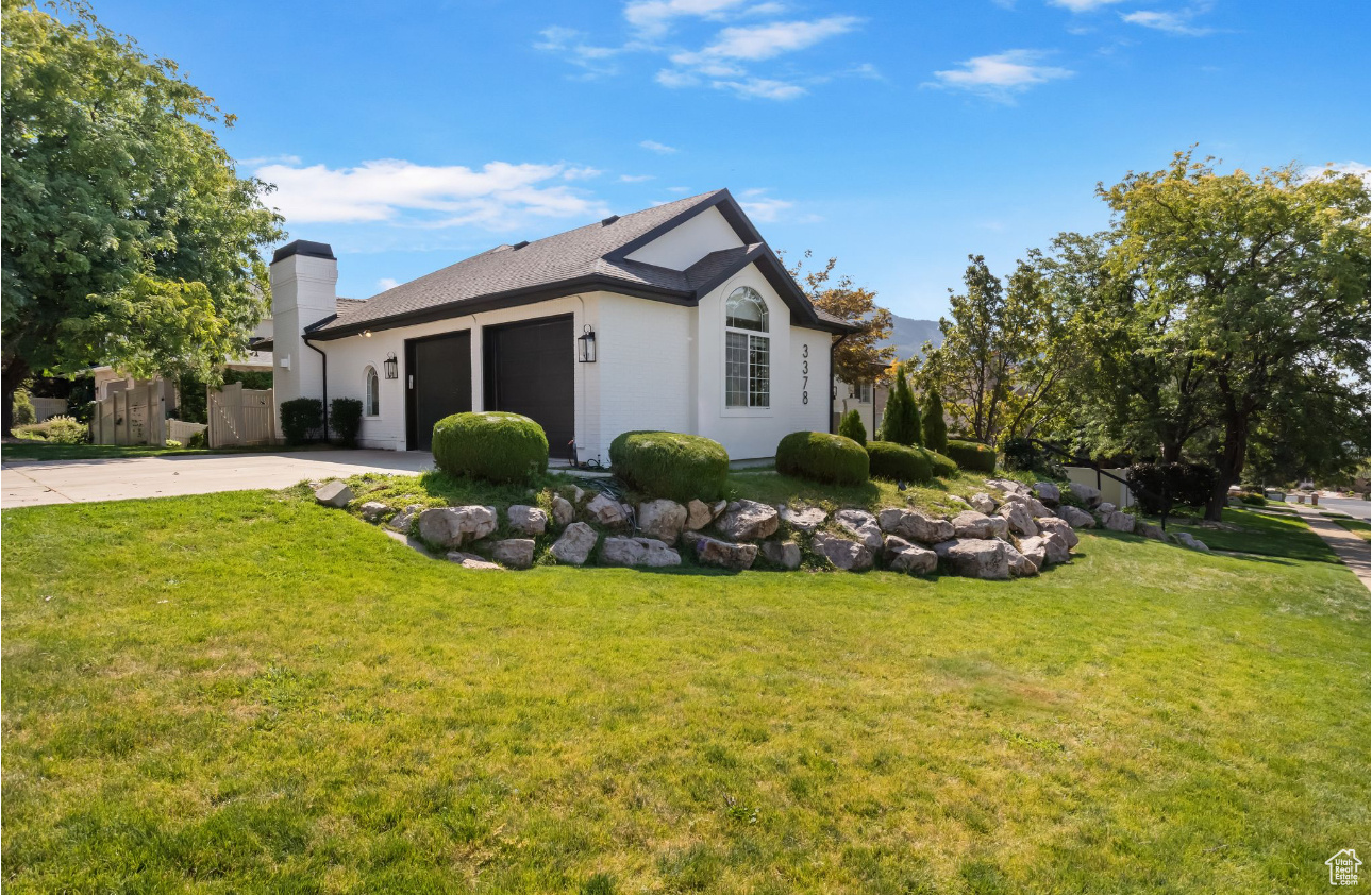 NORTH OAKS COVE 3 - Residential