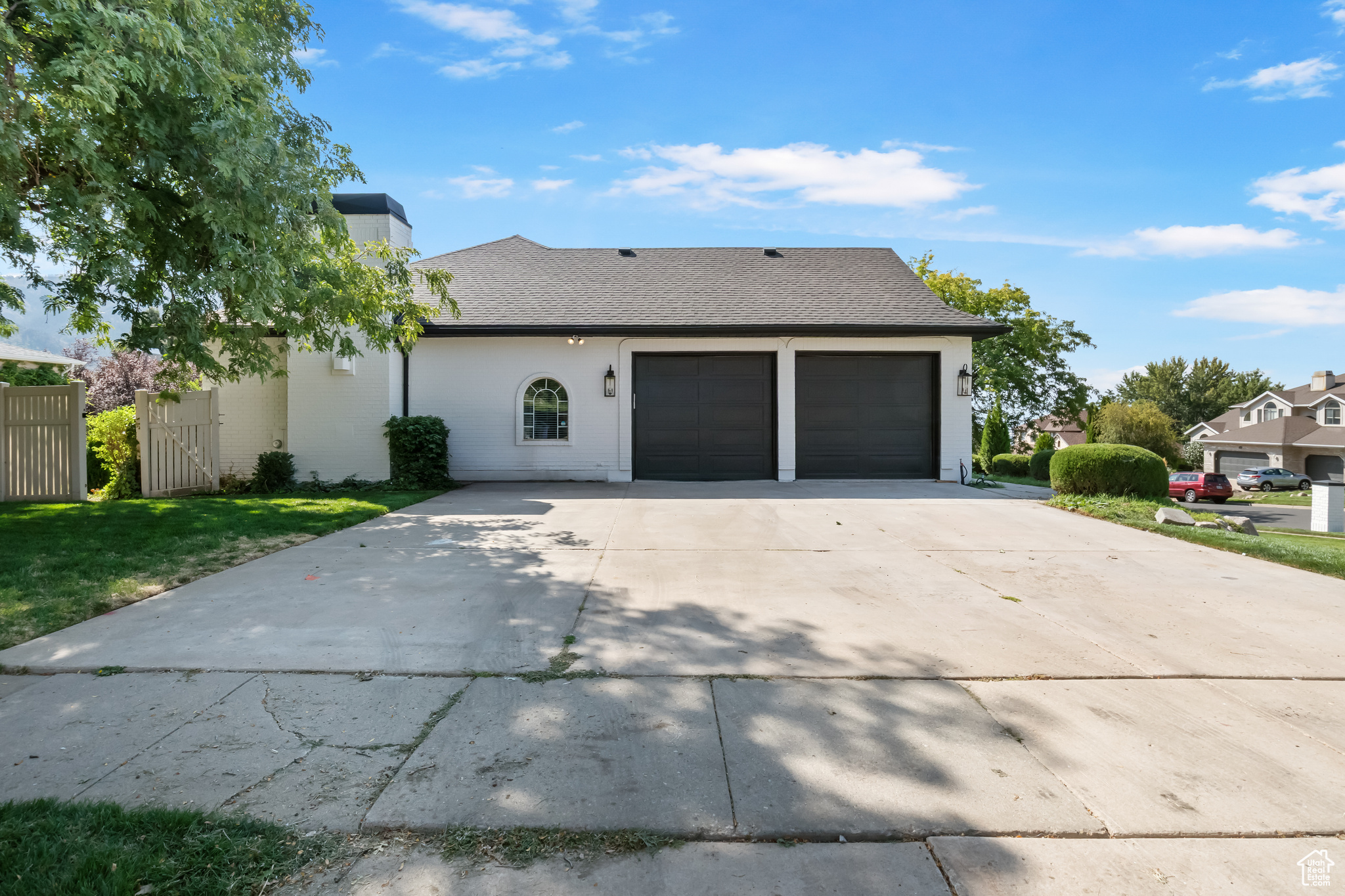 NORTH OAKS COVE 3 - Residential