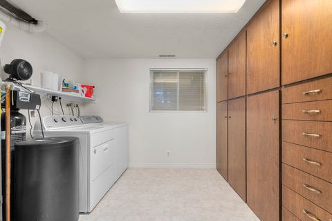 Tiny photo for 2321 S 900 E, Bountiful, UT 84010 (MLS # 2120607)