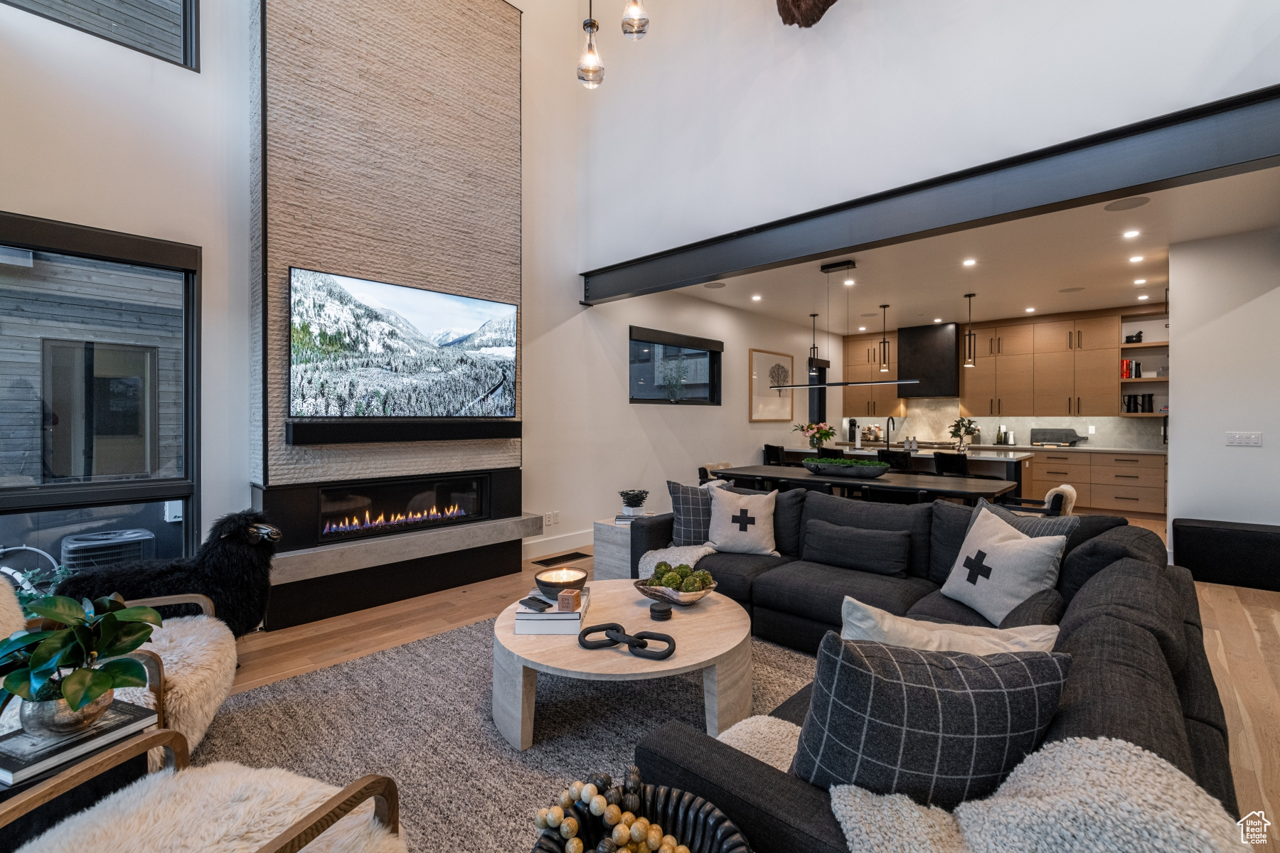 THE RIDGE AT CANYONS - Residential