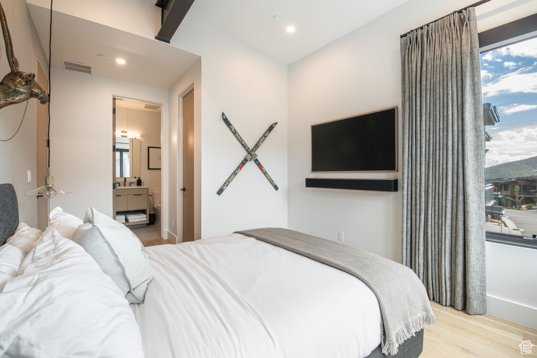THE RIDGE AT CANYONS - Residential