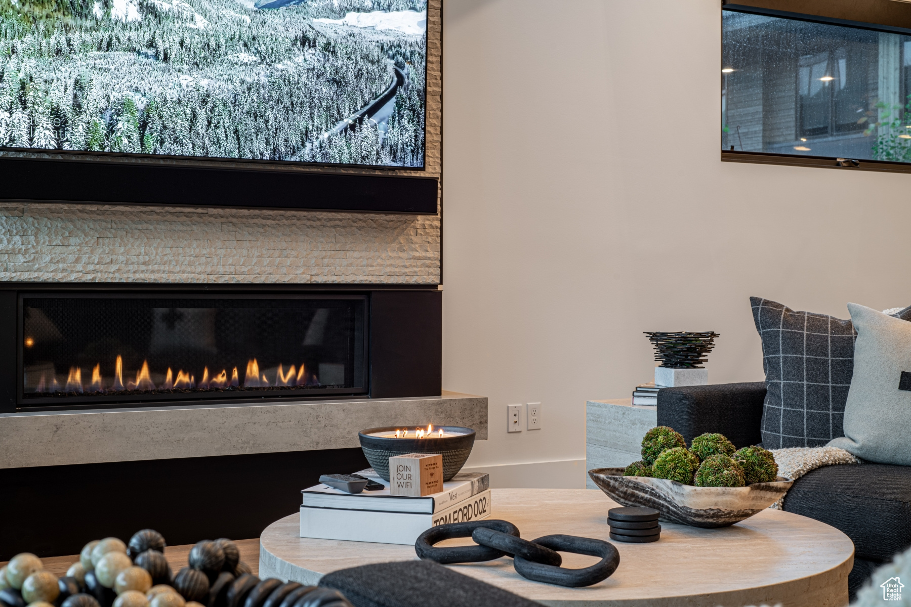 THE RIDGE AT CANYONS - Residential