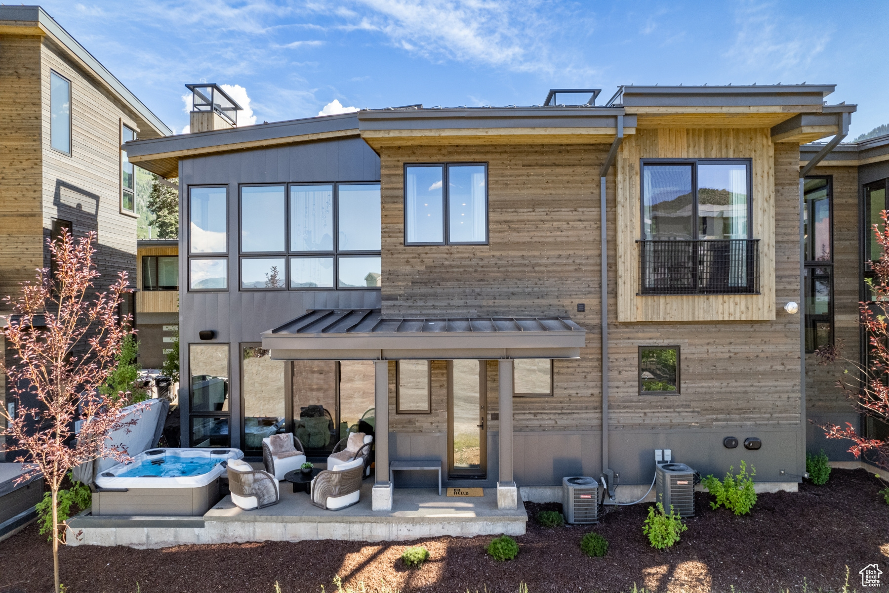 THE RIDGE AT CANYONS - Residential