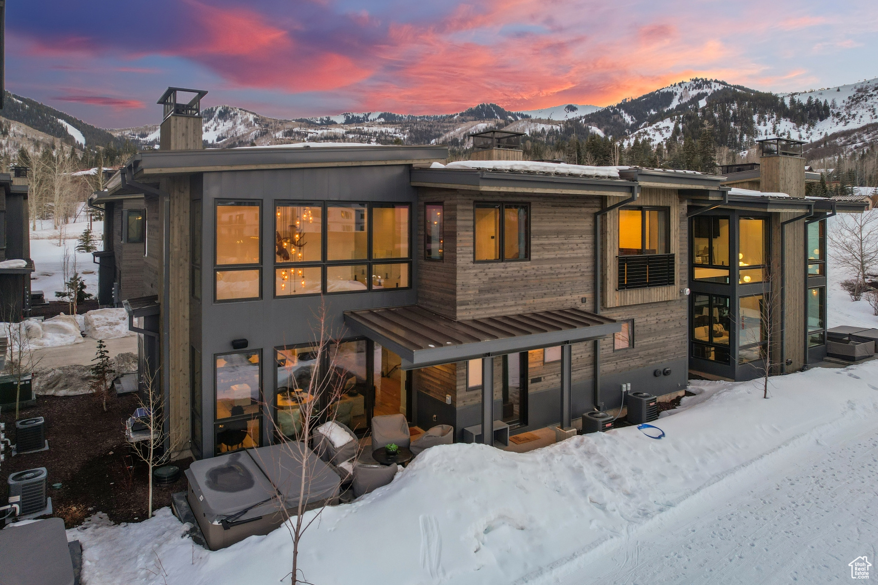 THE RIDGE AT CANYONS - Residential