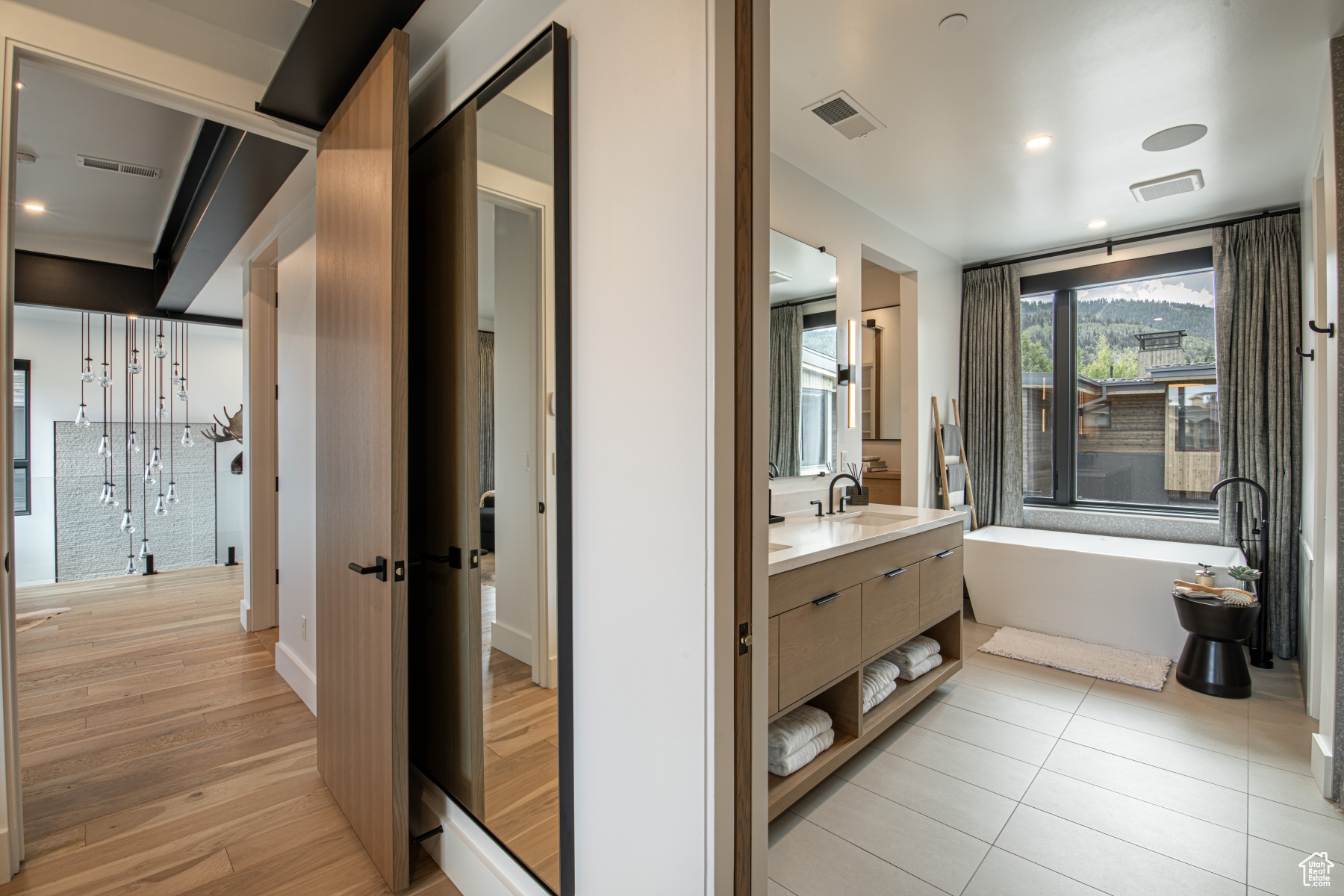 THE RIDGE AT CANYONS - Residential