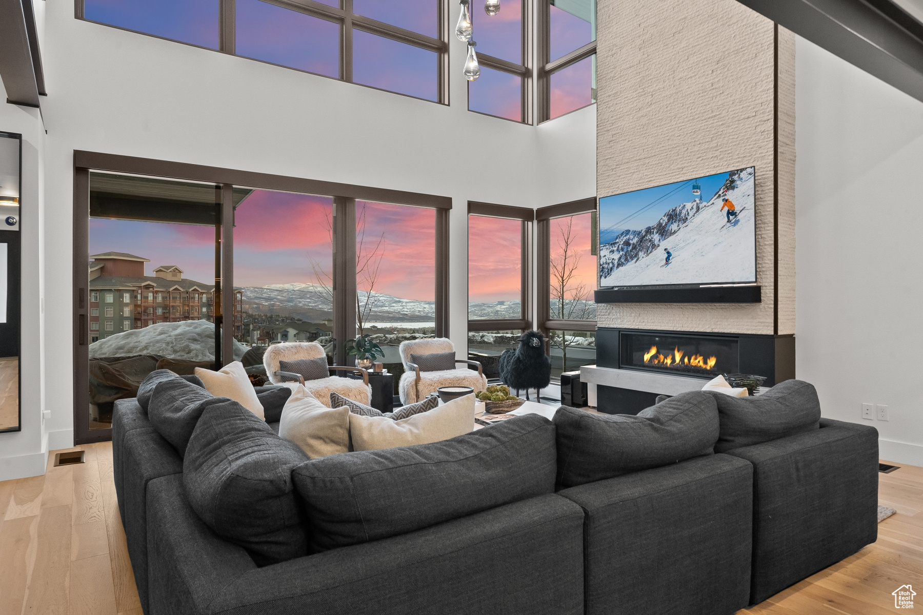 THE RIDGE AT CANYONS - Residential