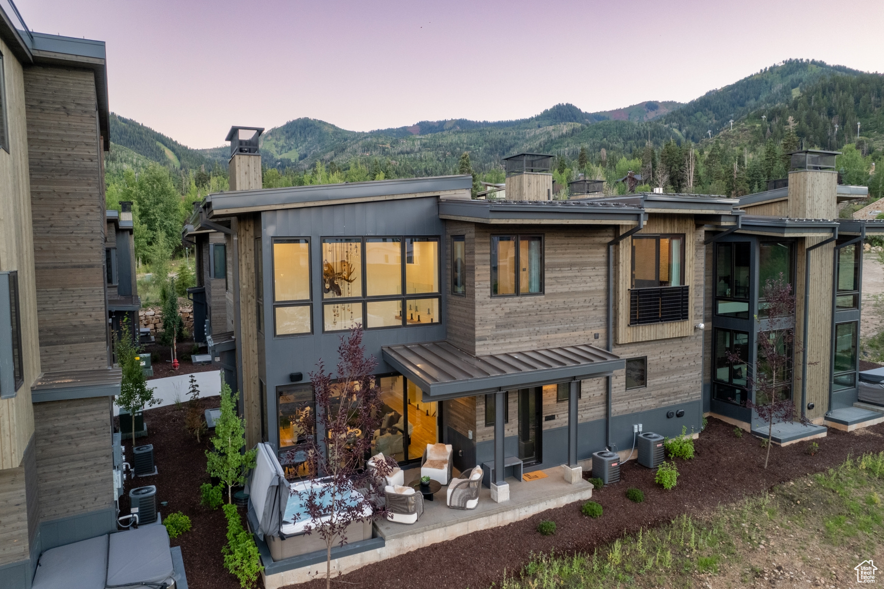 THE RIDGE AT CANYONS - Residential