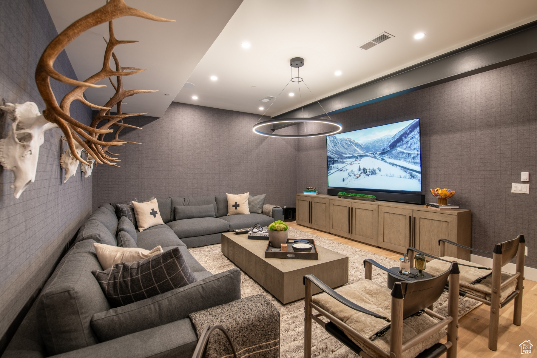 THE RIDGE AT CANYONS - Residential