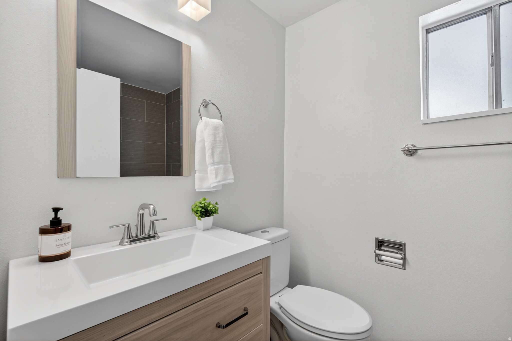 WOOD POINT CONDO - Residential
