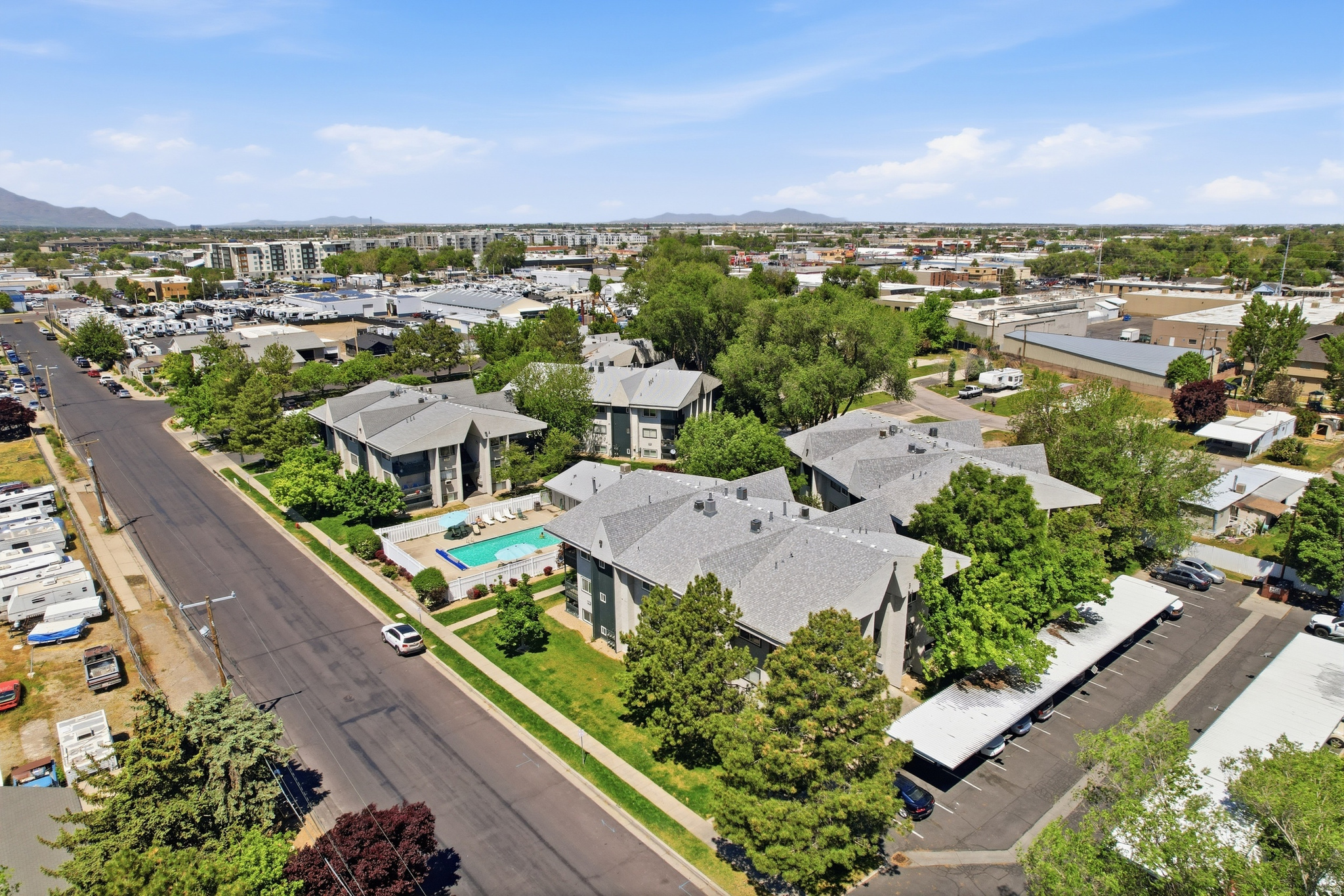 WOOD POINT CONDO - Residential