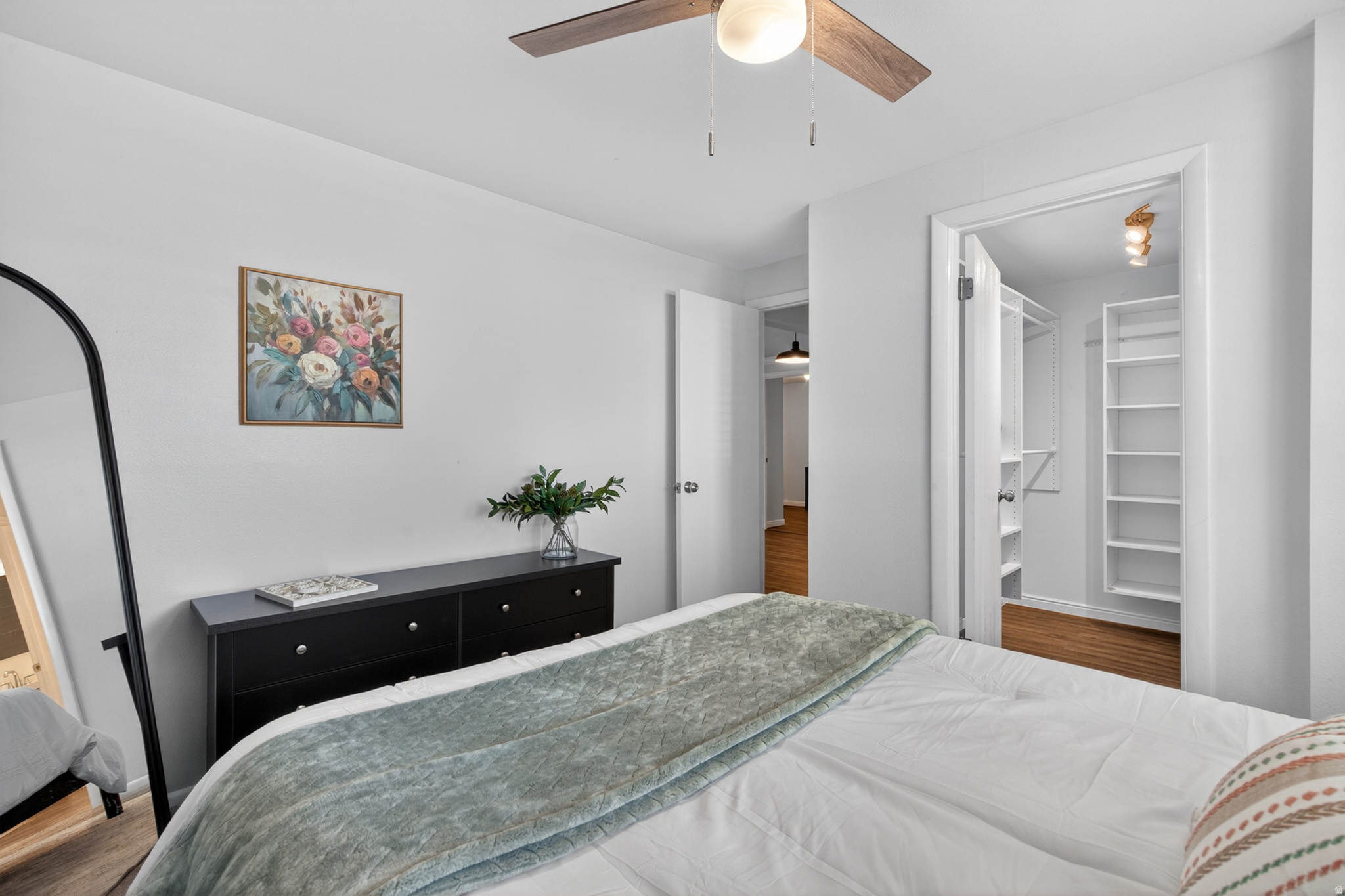 WOOD POINT CONDO - Residential
