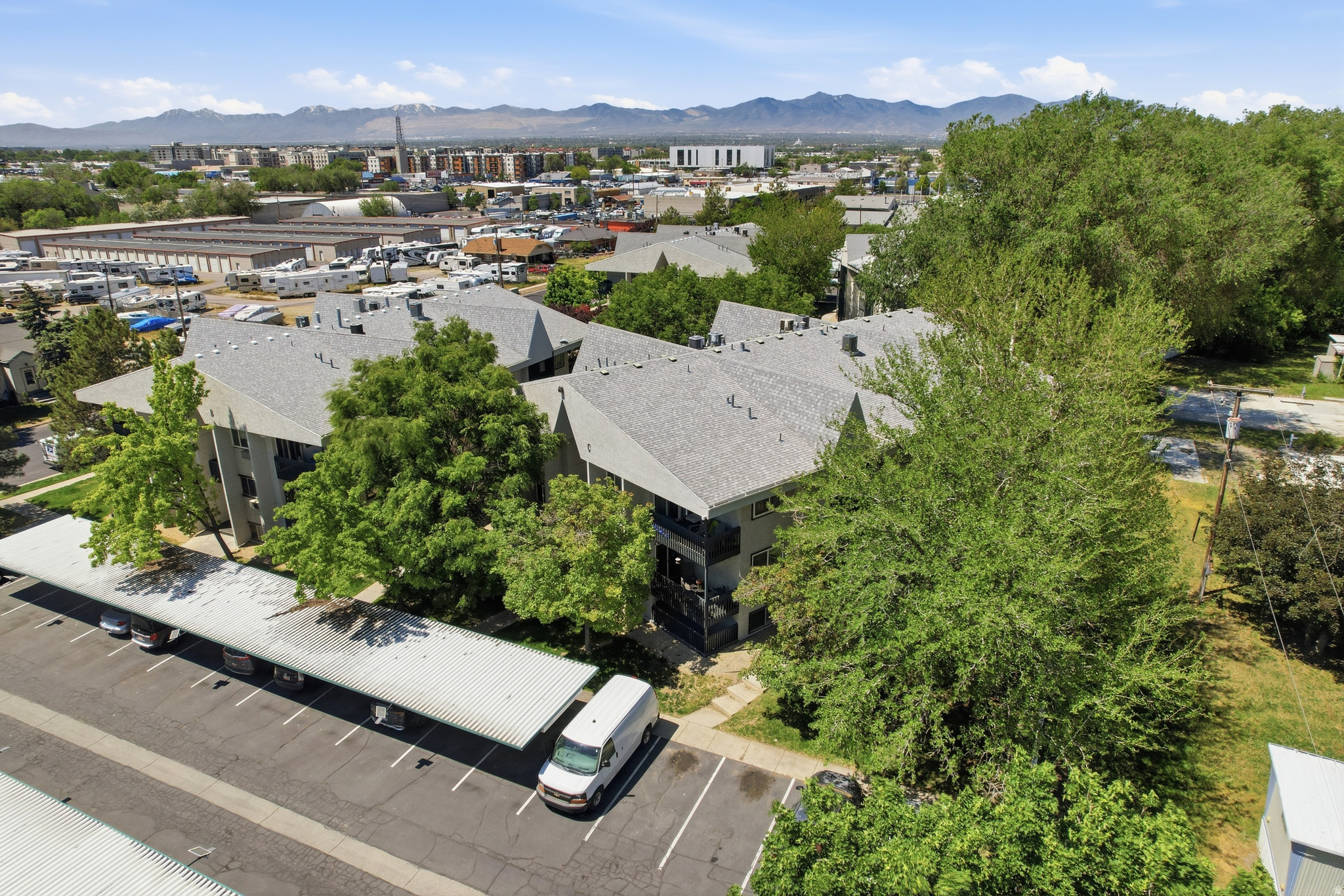 WOOD POINT CONDO - Residential