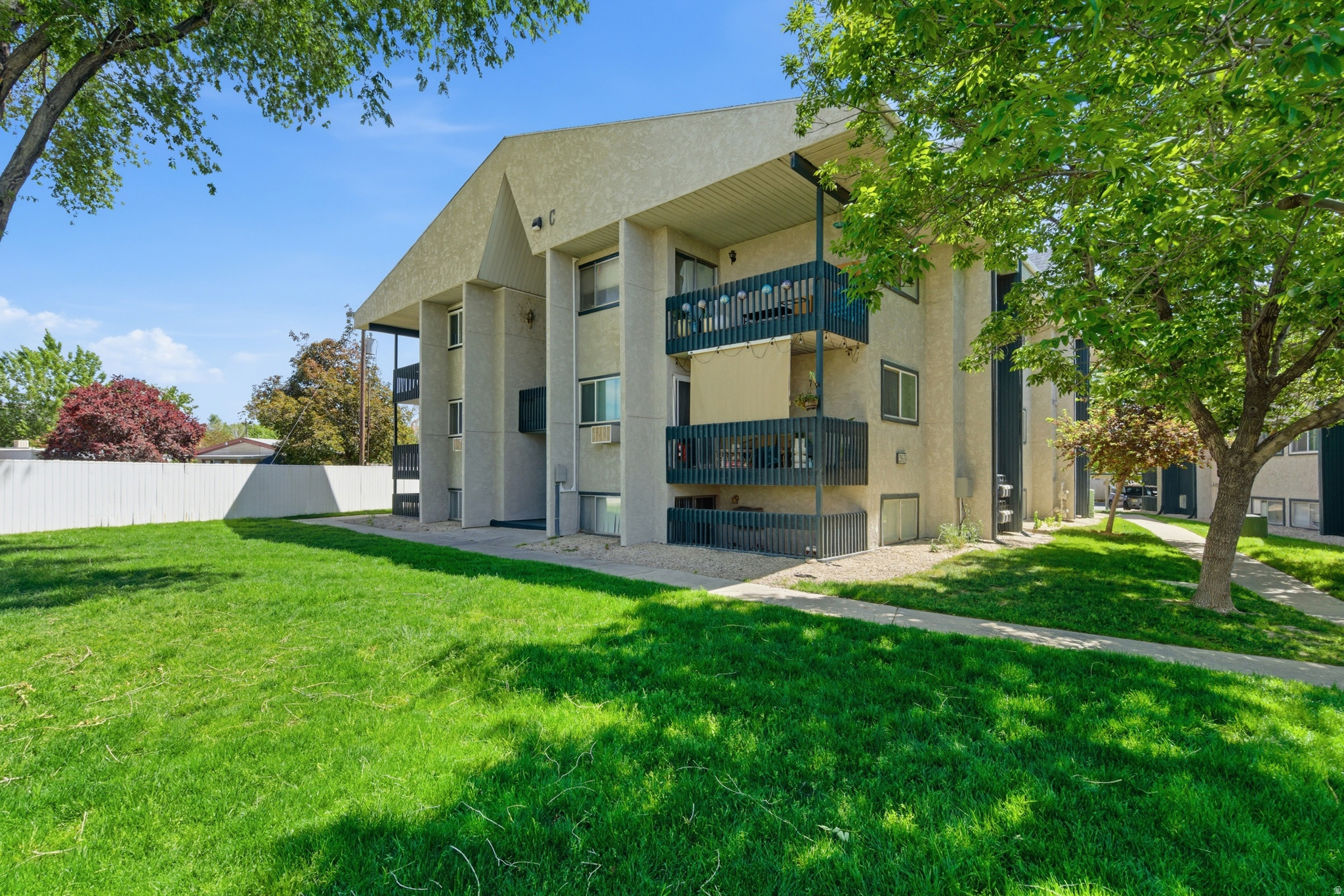 WOOD POINT CONDO - Residential