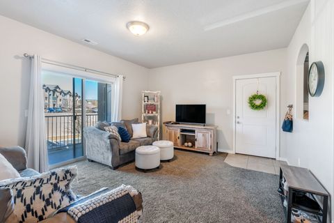Tiny photo for 127 E JORDAN RIDGE BLVD #406, Saratoga Springs, UT 84045 (MLS # 2121283)