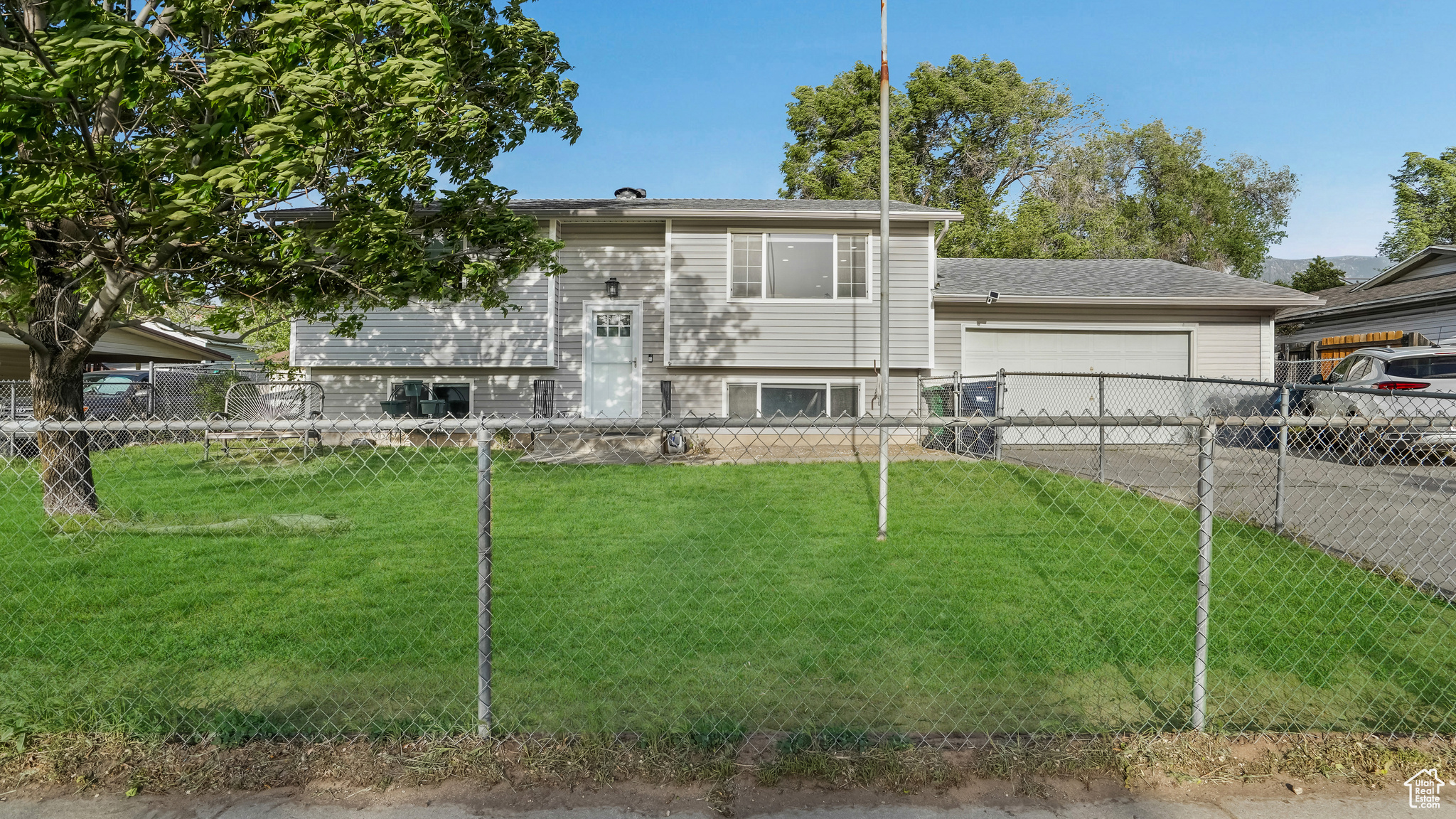 9717 S Flint Dr, Sandy, Utah image 1