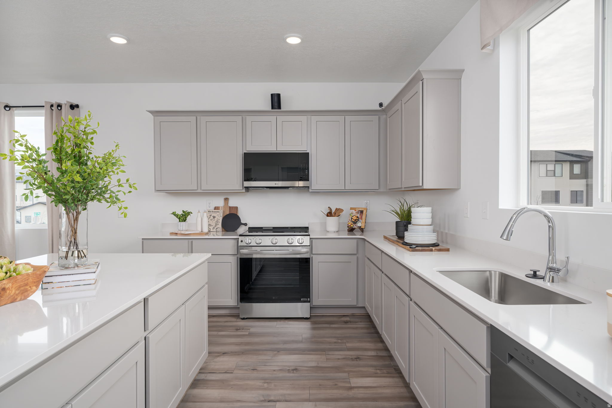 HIGHLINE AT AMERICAN FORK - Residential