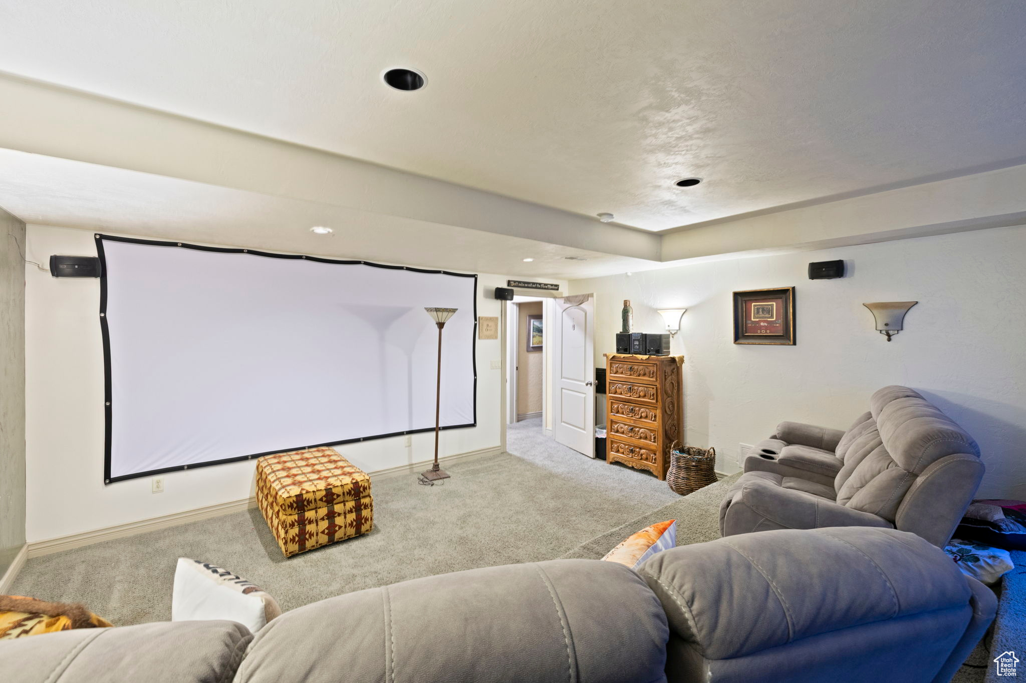 RIVER MEADOWS - Residential