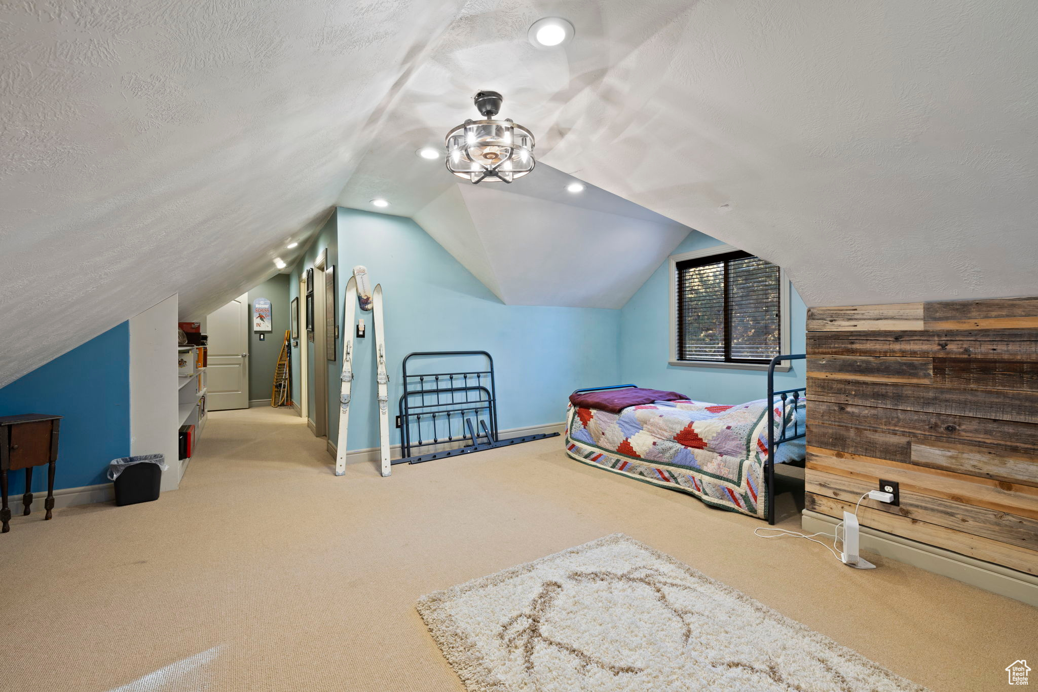 RIVER MEADOWS - Residential