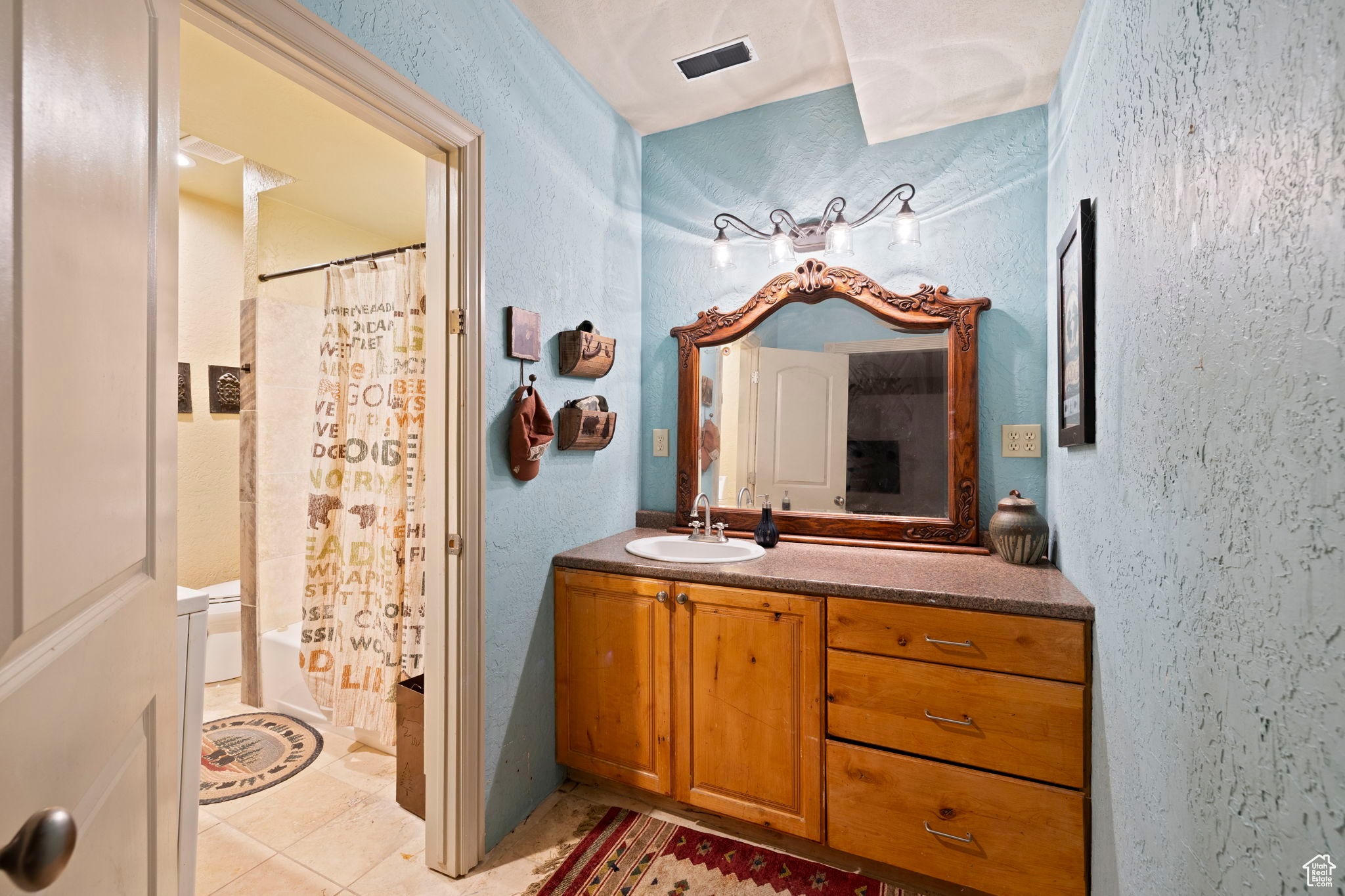 RIVER MEADOWS - Residential