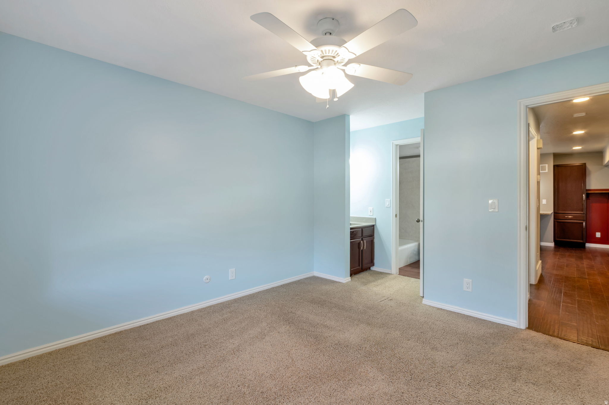 STONEGATE - Residential