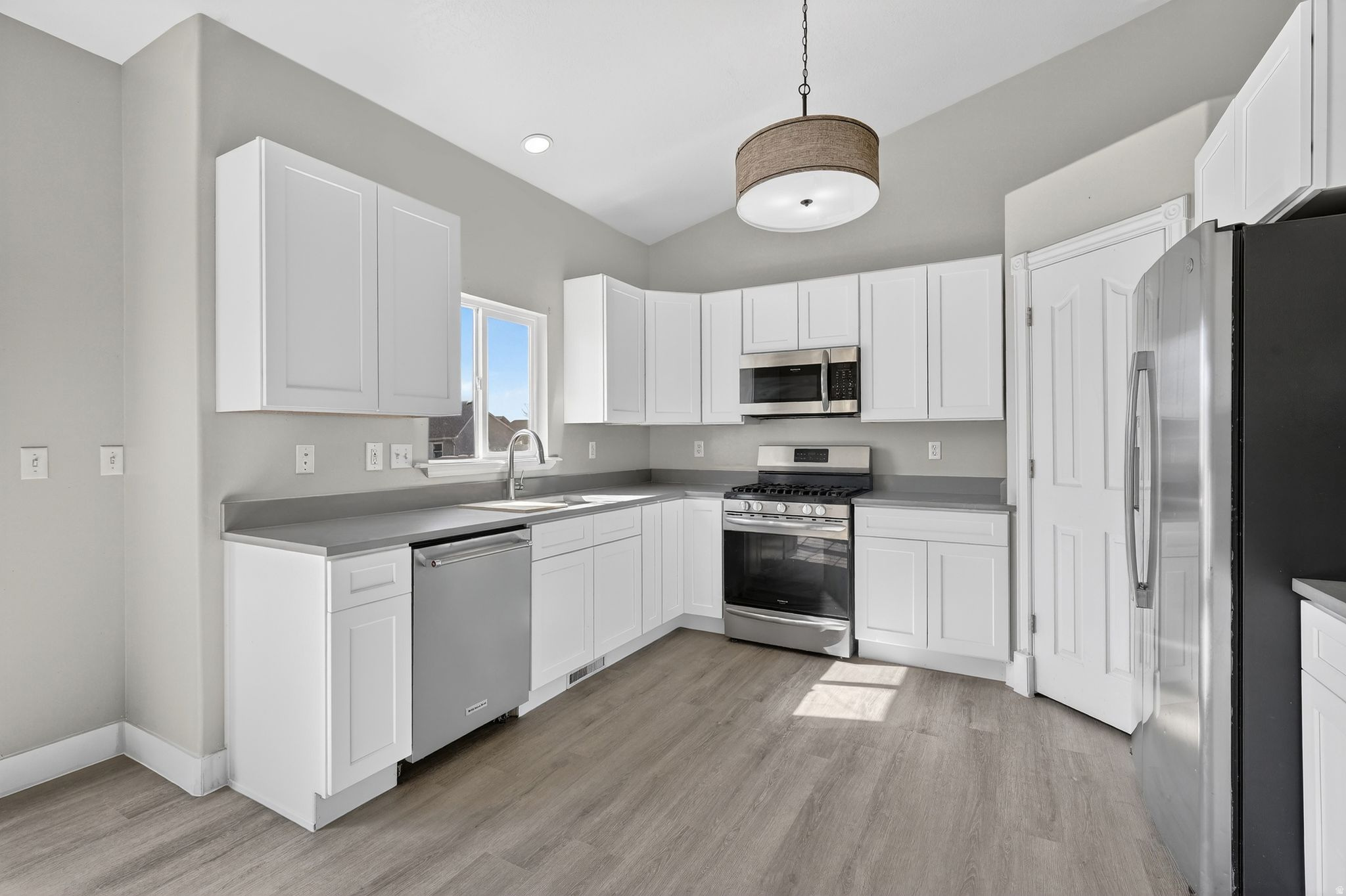 EAGLEPARK PHASE II - Residential