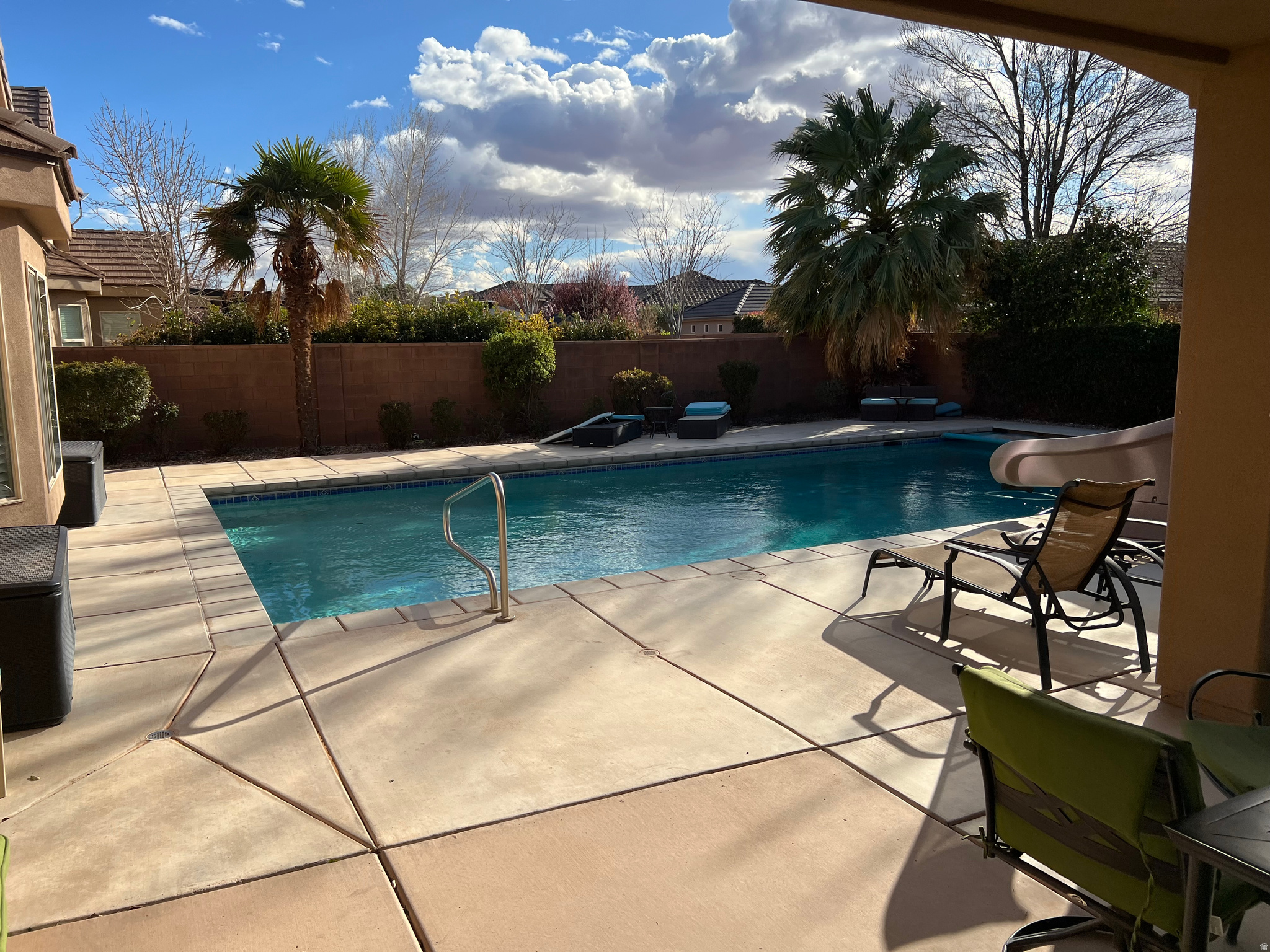 DIXIE SPRINGS - Residential