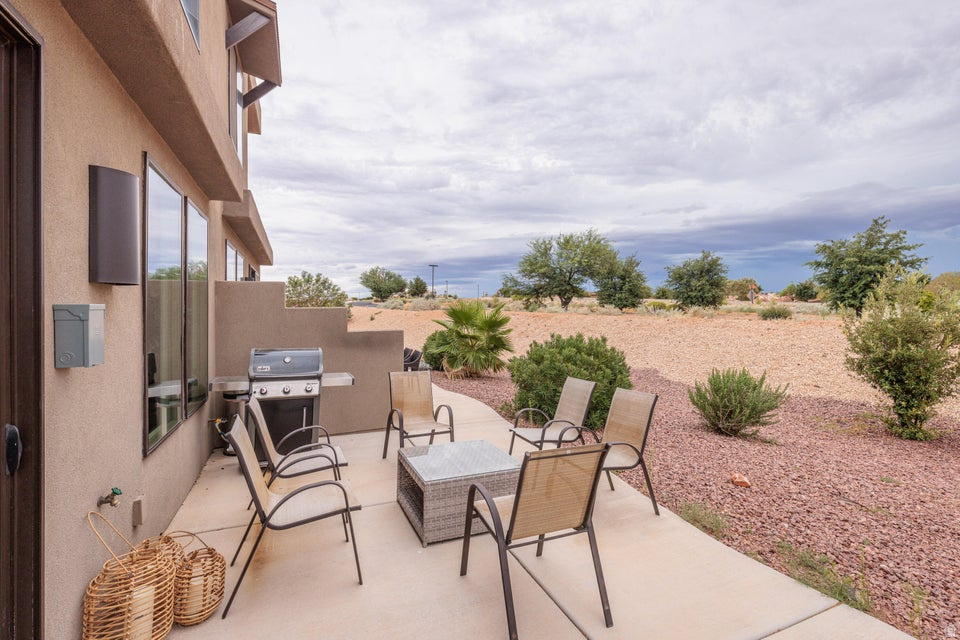 ESCAPES AT THE LEDGES PH 3 - Residential