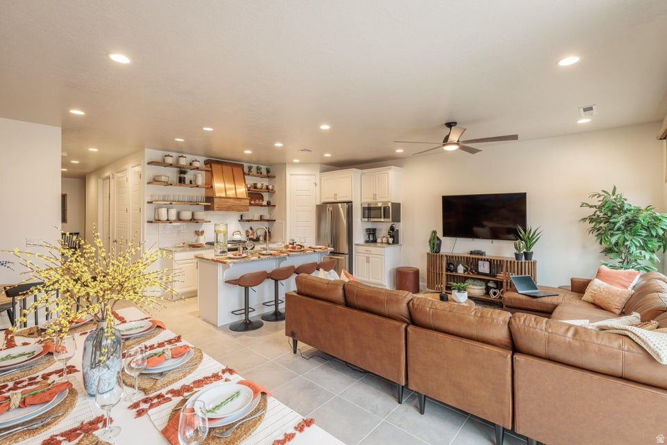 ESCAPES AT THE LEDGES PH 3 - Residential