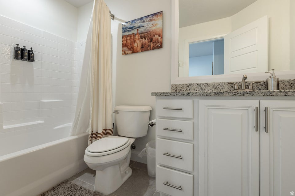 ESCAPES AT THE LEDGES PH 3 - Residential