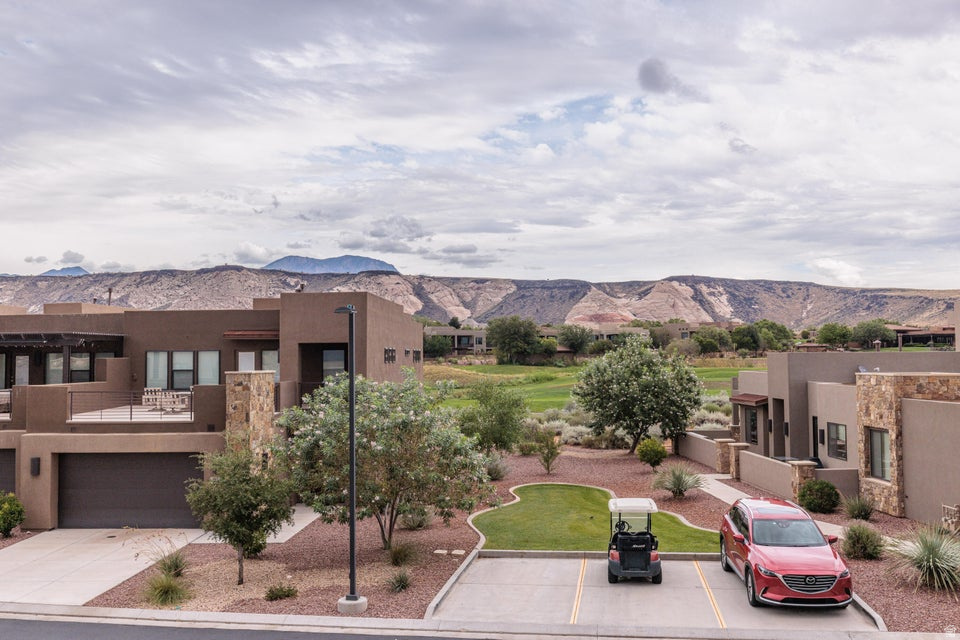 ESCAPES AT THE LEDGES PH 3 - Residential